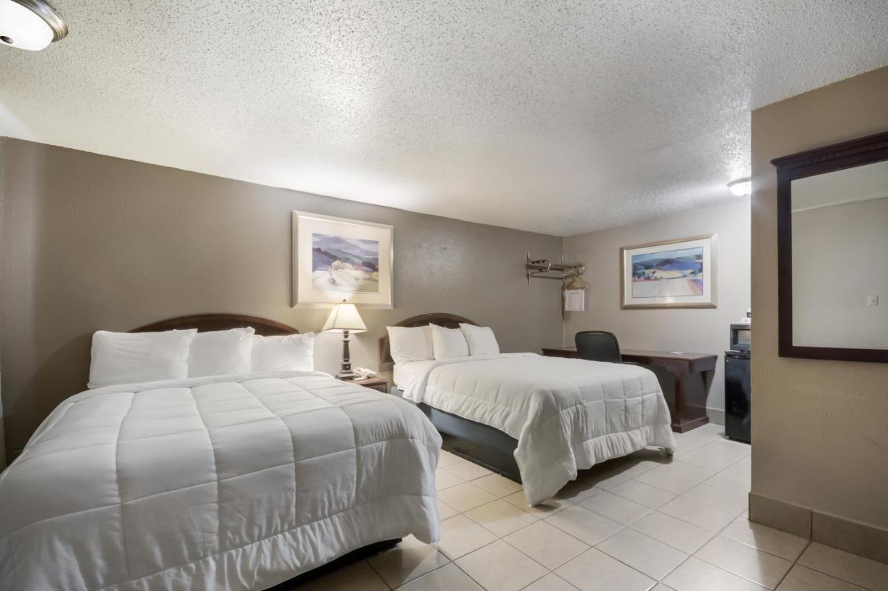 Americas Best Value Inn Woodward At 8Th St Kültér fotó