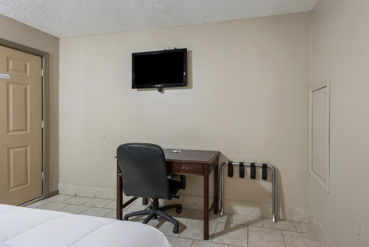 Americas Best Value Inn Woodward At 8Th St Kültér fotó