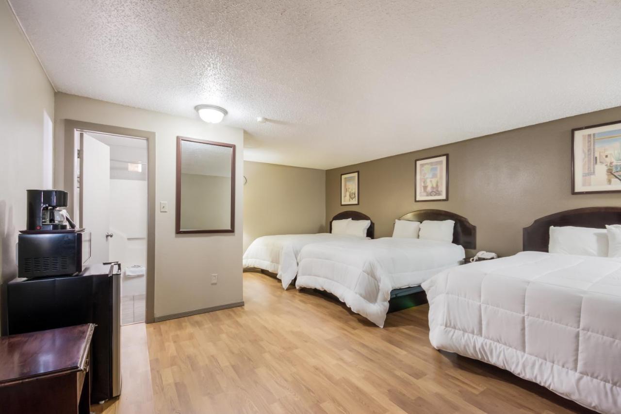 Americas Best Value Inn Woodward At 8Th St Kültér fotó