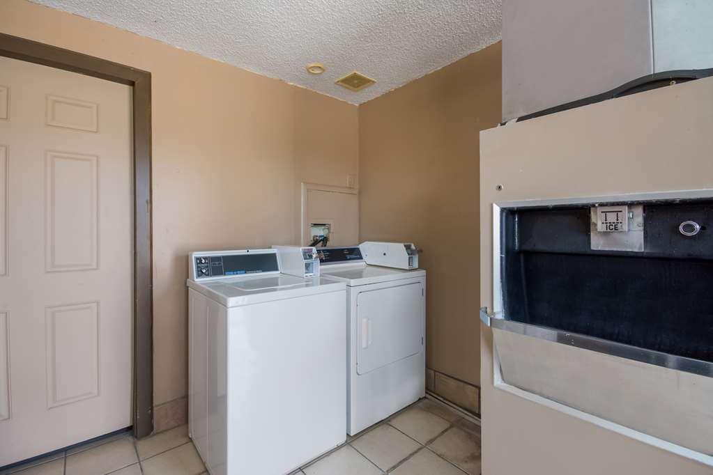 Americas Best Value Inn Woodward At 8Th St Létesítmények fotó